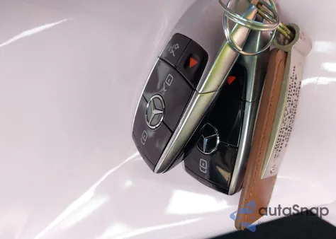 2017 Mercedes-Benz E 300 из США, поврежденный, VIN WDDZF4JB5HA213146